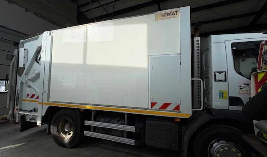 Vehicle Detail Slide Image