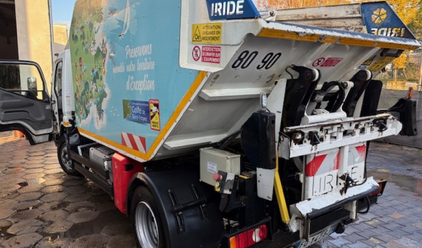 Vehicle Detail Slide Image