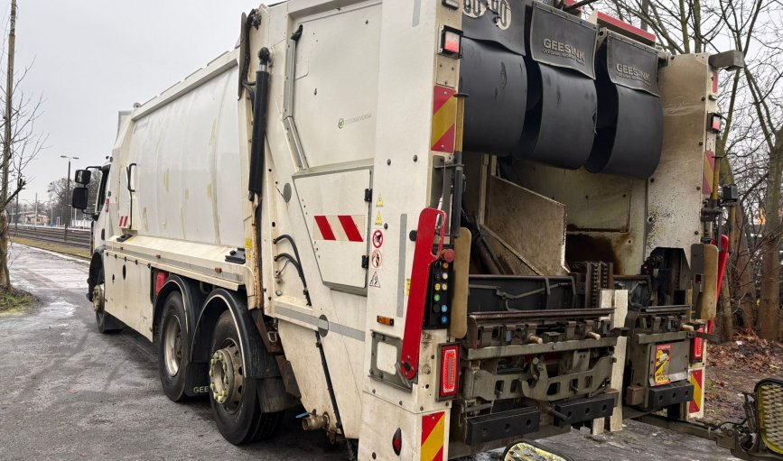 Vehicle Detail Slide Image