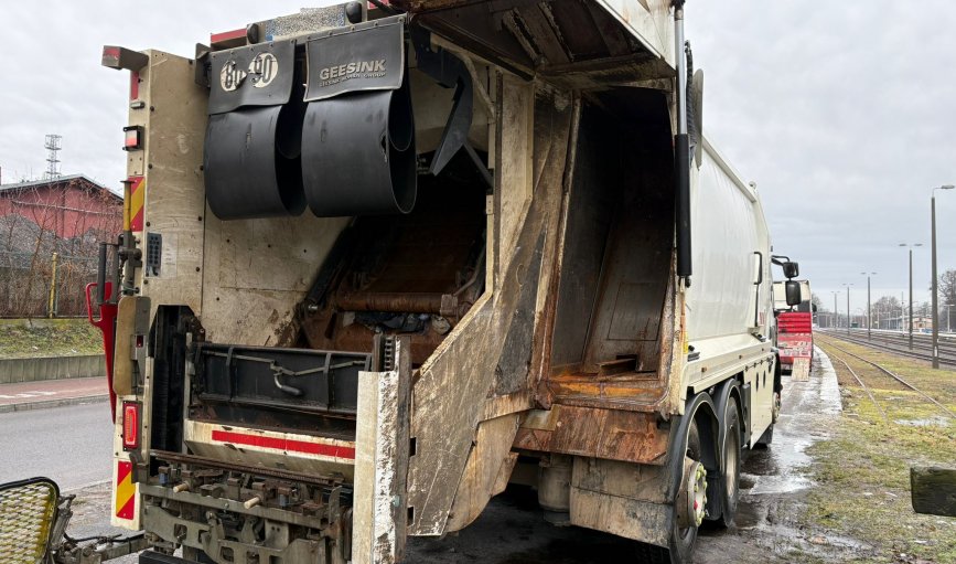 Vehicle Detail Slide Image